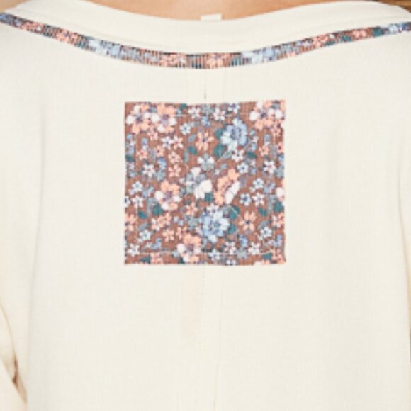 POL L/S TEE V-NECK FLORAL NUMBER PATCHWORK BUTTERMILK NIP - Picture 5 of 6